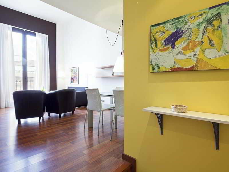 Inside Mercat Apartment *